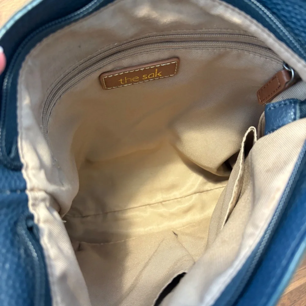 Navy blue The Sak leather crossbody hobo bag - Picture 6 of 12